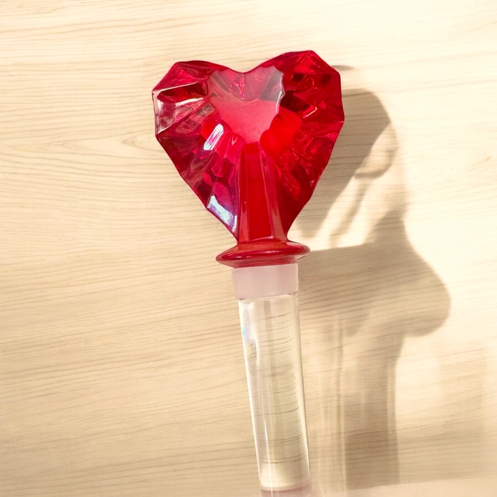 Mikasa Austrian Lead Crystal Venus Red Heart Wine Bottle Stopper